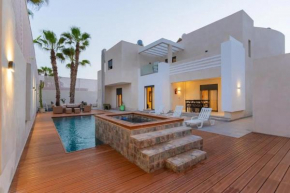Modern Villa with Pool in Mirleft, 715 m²
